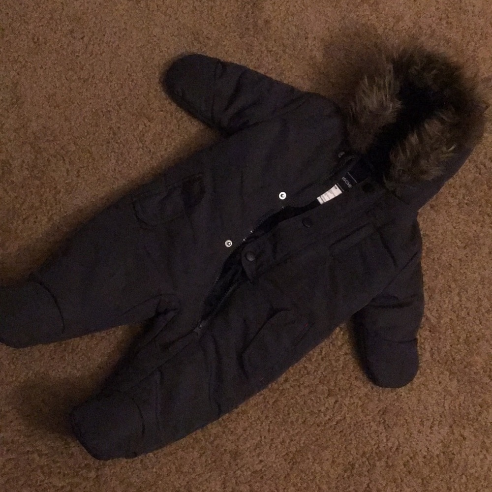 3-6mth snow suit Color: Gray